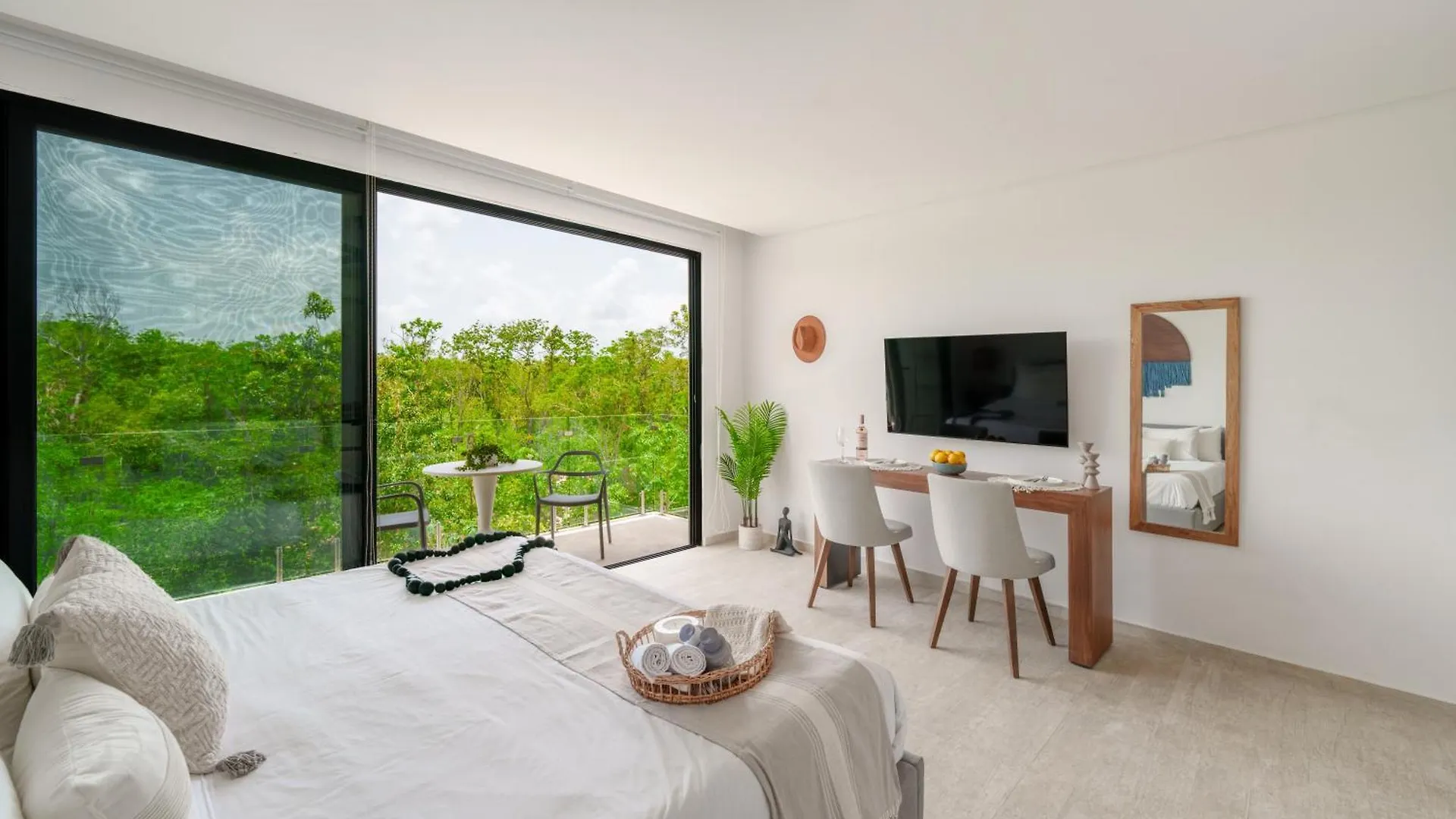 Tropical Jungle At Central Lagunas - Panoramic Pool & Gym Tulum Apartment